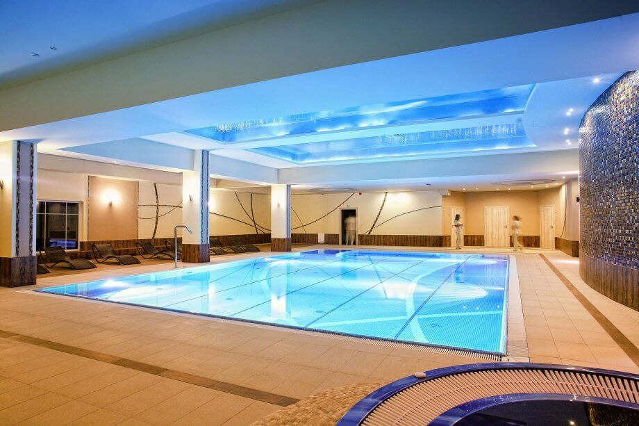 basen w dosłońce spa