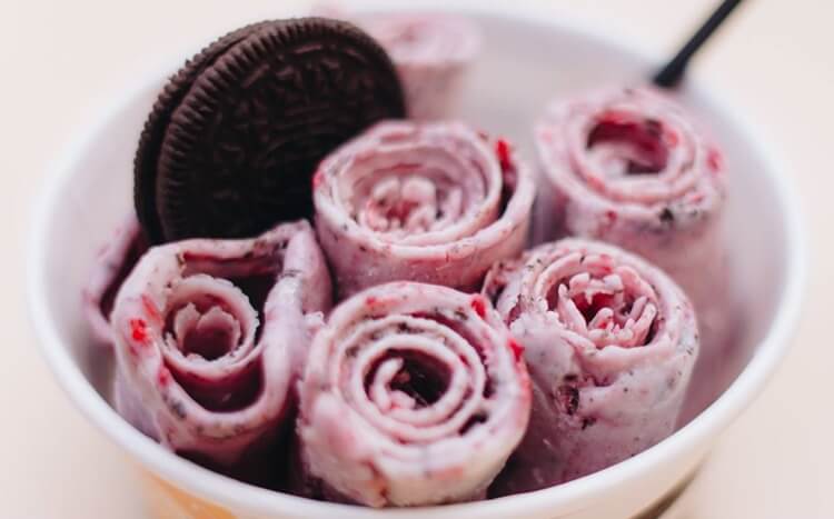 tajskie lody z ciasteczkiem oreo