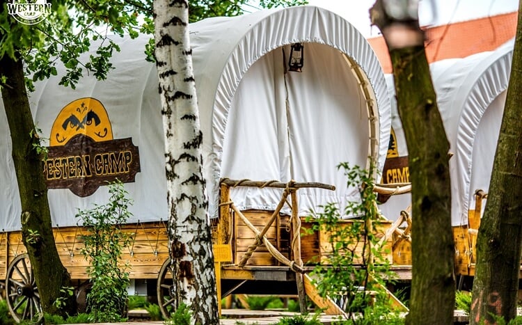 kowbojskie wozy w western camp zator energylandia