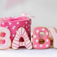 prezent dla przyszłej mamy na baby shower