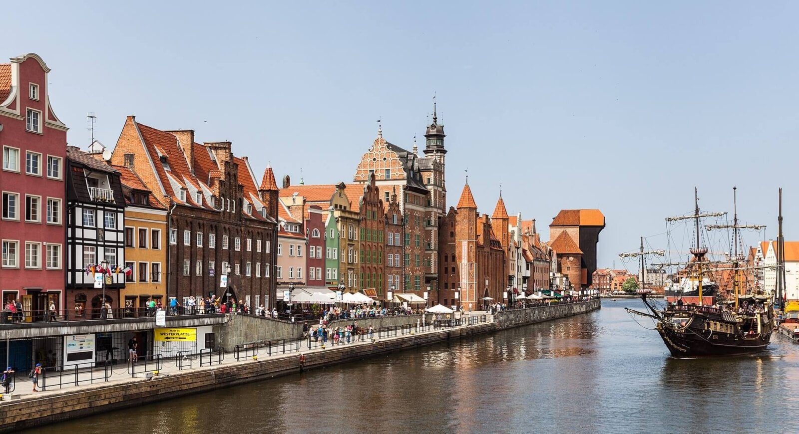 Gdańsk - widok na Żurawia i Motławę