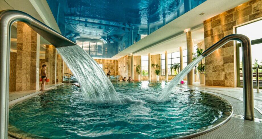 Strefa basenowa w hotelu Białowieski Conference Wellness & SPA